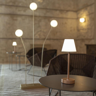 Bestseller en muebles, lámparas y macetas de interior