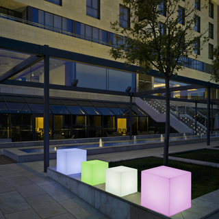 Lámparas en forma de cubo para exterior