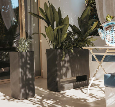Jardineira alta retangular com rodas BROMELIA 28