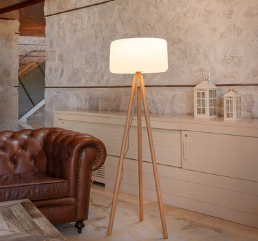 CANDEEIRO DE PÉ DE DESIGN COM PERNAS DE MADEIRA CHLOE 140