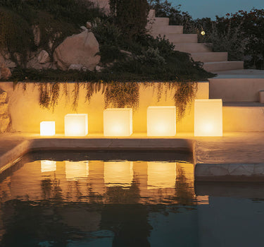 CUBO ILUMINADO CUBY (VÁRIOS TAMANHOS)