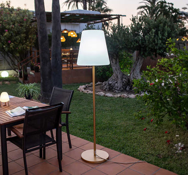 CANDEEIRO DE PÉ PARA EXTERIOR LOLA SLIM 180 