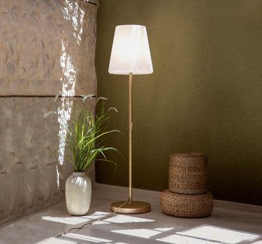 CANDEEIRO DE PÉ PARA EXTERIOR LOLA SLIM 180 