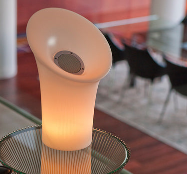 ALTIFALANTE PORTÁTIL COM LUZ NIPPER PLAY