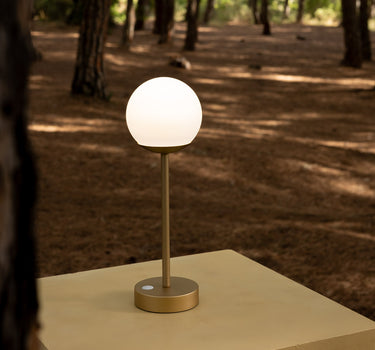 Candeeiro de mesa Norai Slim 30