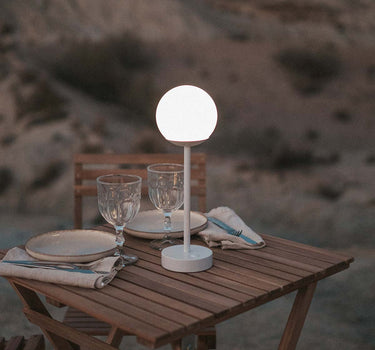Candeeiro de mesa Norai Slim 30
