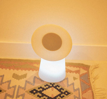 ALTIFALANTE PORTÁTIL COM LUZ PIPA PLAY