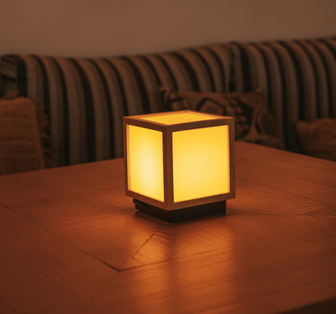 Lanterna solar portátil sem fio Vega Lantern