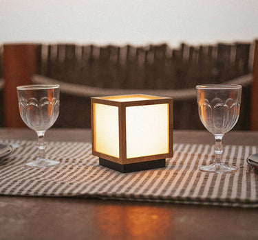 Lanterna solar portátil sem fio Vega Lantern